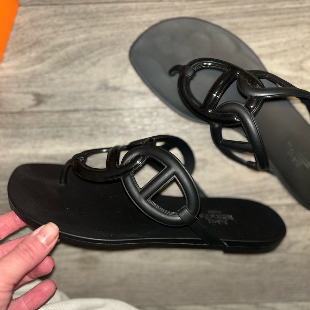 Hermes Black Minimalist Sandals T-Strap Design